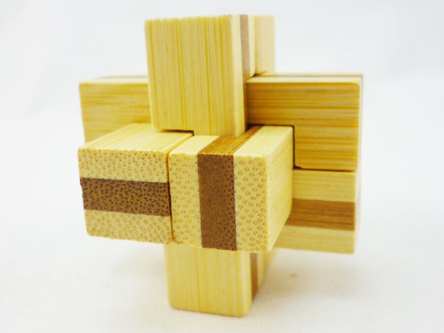 Six burr wooden puzzle - Image 4